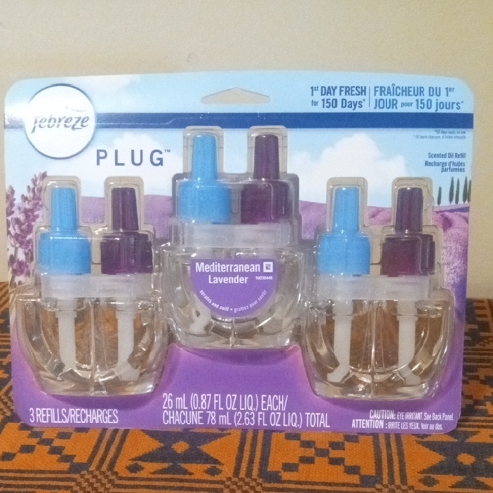 Febreze Plug Mediterranean Lavender Refills - Purple and Blue